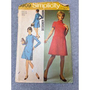 Simplicity 8909 1970s Misses Dress Sewing Pattern Size 14 Uncut Vintage
